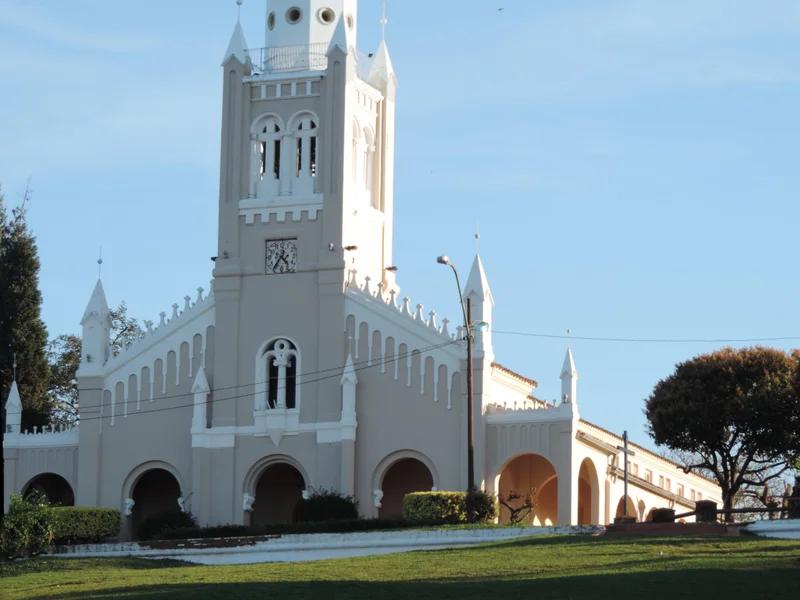 Areguá short-term rental market