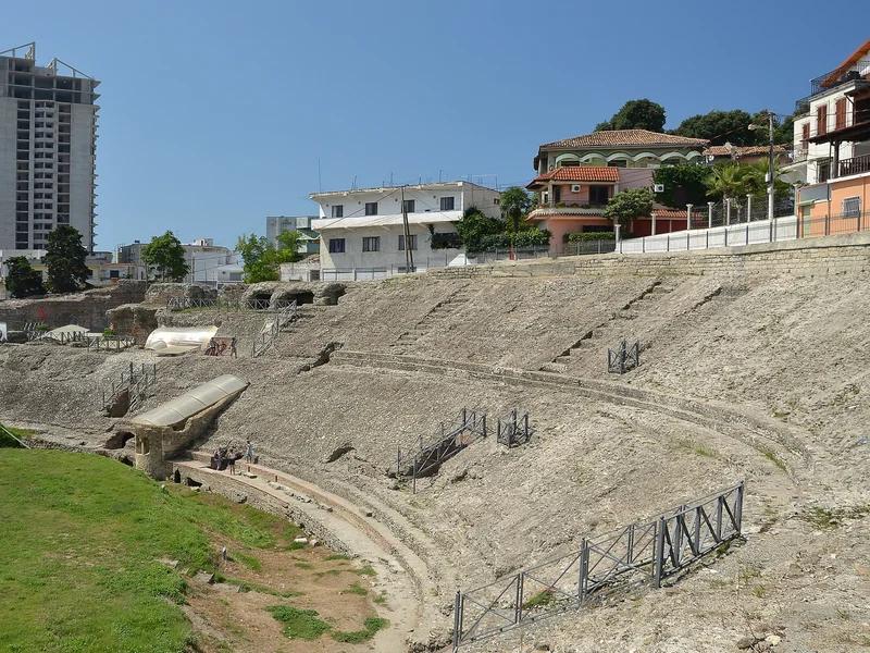 Durrës short-term rental market