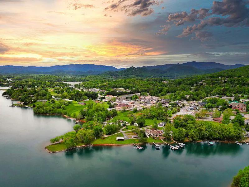 Hiawassee short-term rental market
