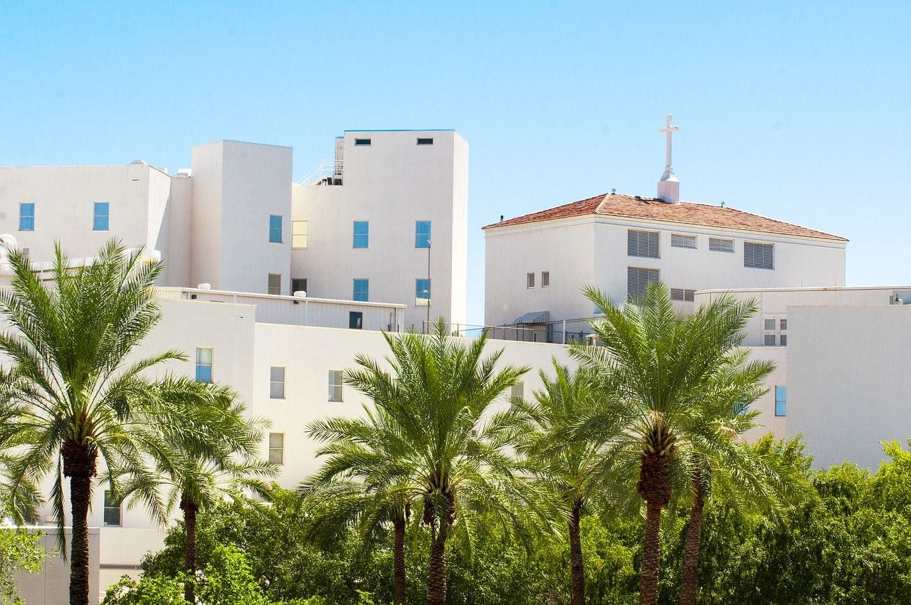 Phoenix Short Term Rental Regulation: A Guide For Airbnb Hosts