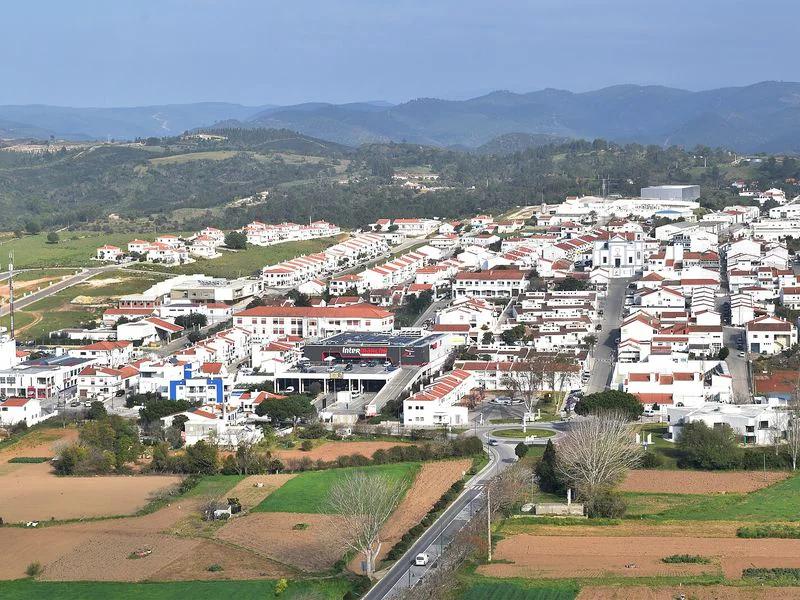Aljezur short-term rental market
