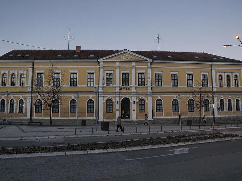 Kraljevo short-term rental market
