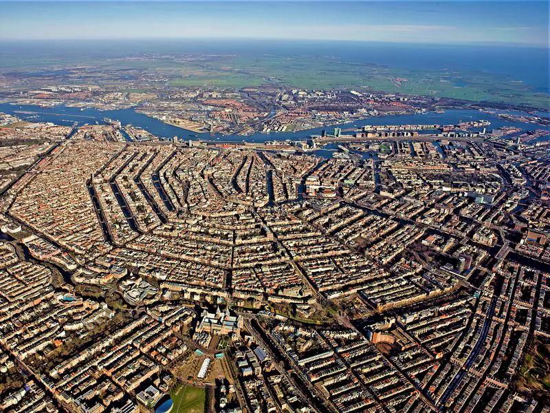 Amsterdam short-term rental market