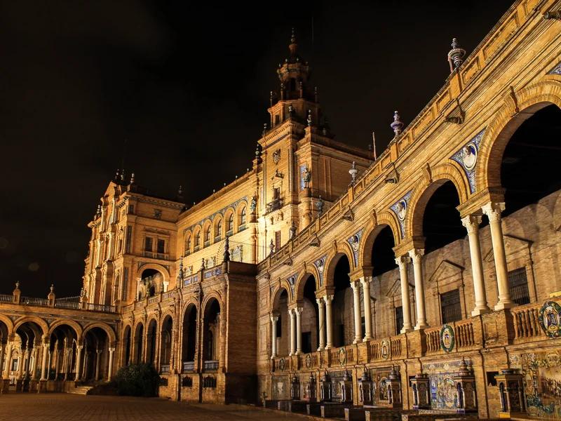 Seville short-term rental market