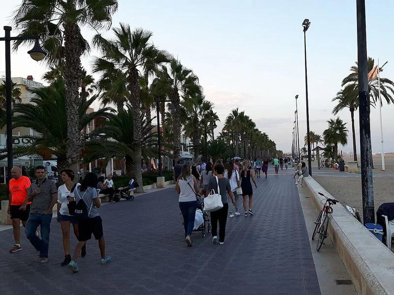 Valencia short-term rental market