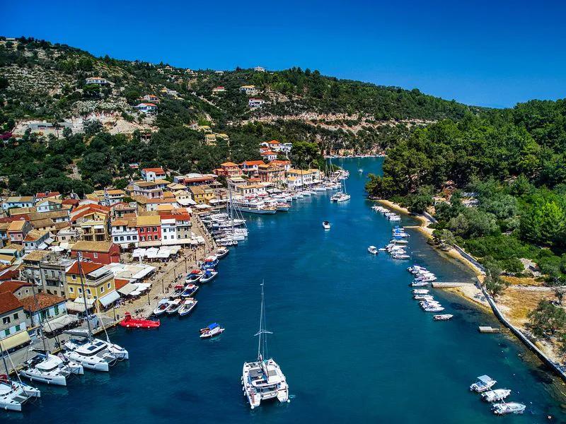 Paxos short-term rental market